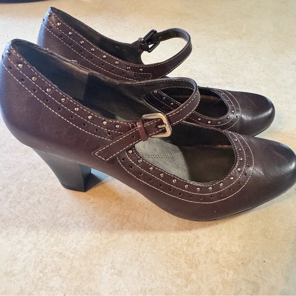 Naturalizer Brown Mary Jane Heels Shoes - Picture 9 of 14